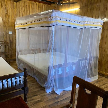 Malayalam Lake Resort Alappuzha ภายนอก รูปภาพ
