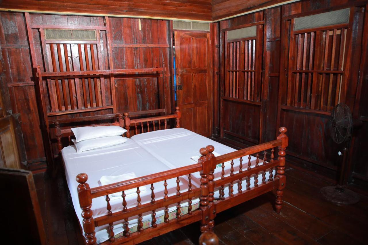 Malayalam Lake Resort Alappuzha ภายนอก รูปภาพ