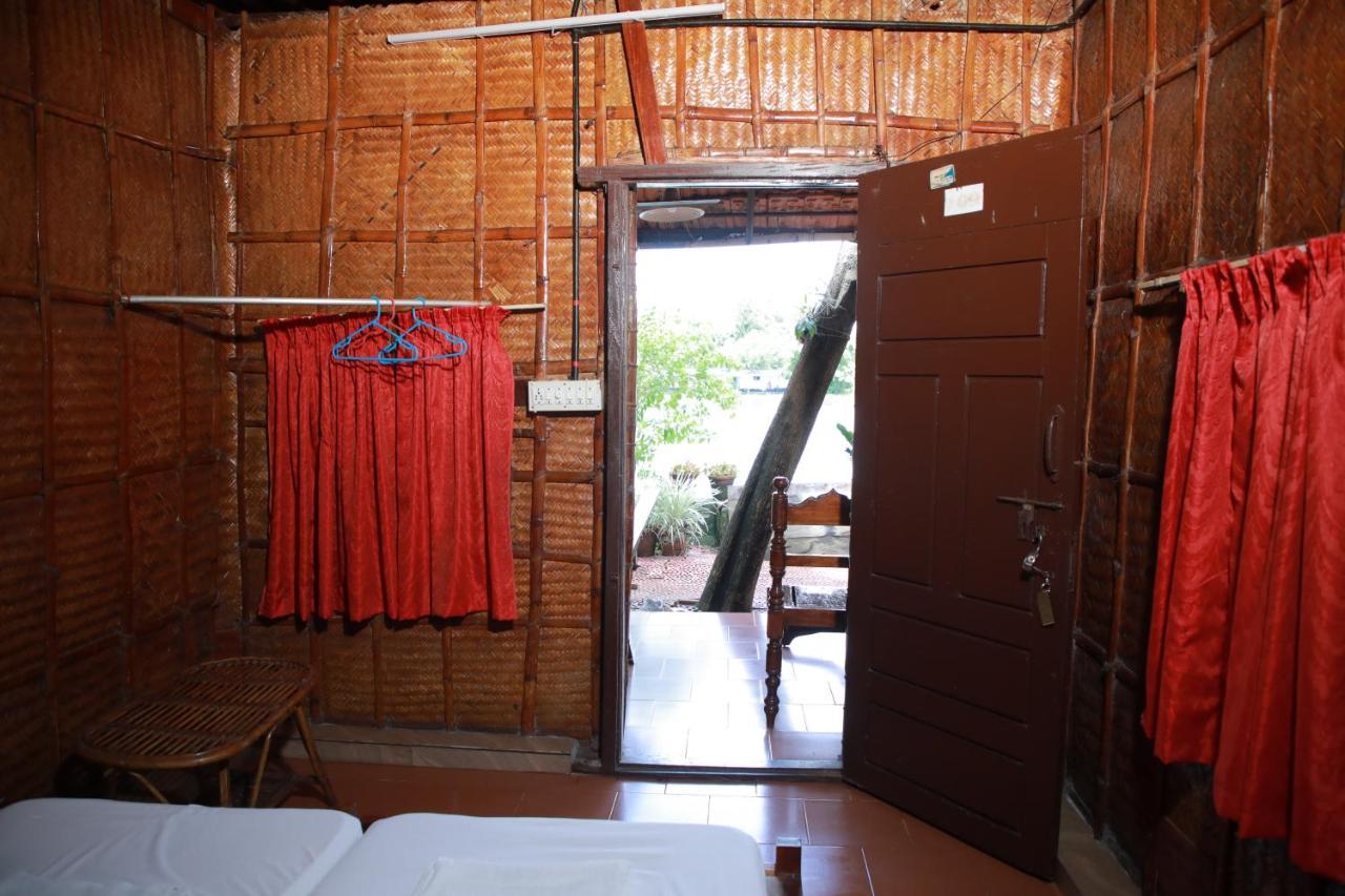 Malayalam Lake Resort Alappuzha ภายนอก รูปภาพ