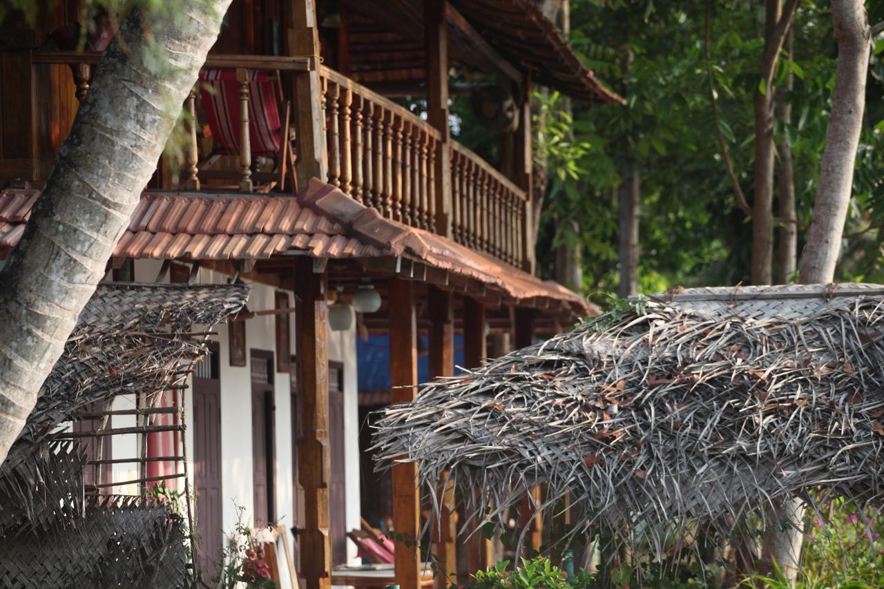 Malayalam Lake Resort Alappuzha ภายนอก รูปภาพ