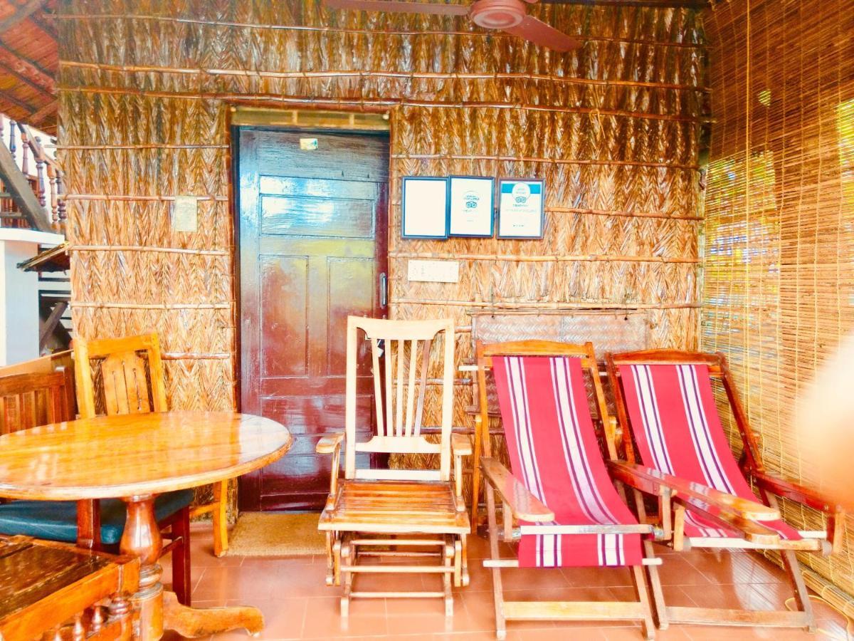 Malayalam Lake Resort Alappuzha ภายนอก รูปภาพ