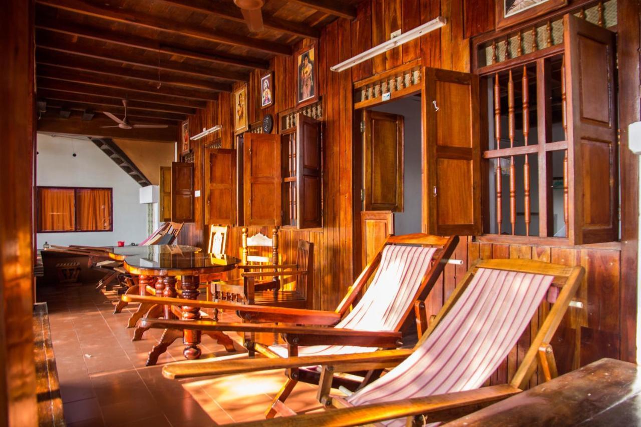 Malayalam Lake Resort Alappuzha ภายนอก รูปภาพ